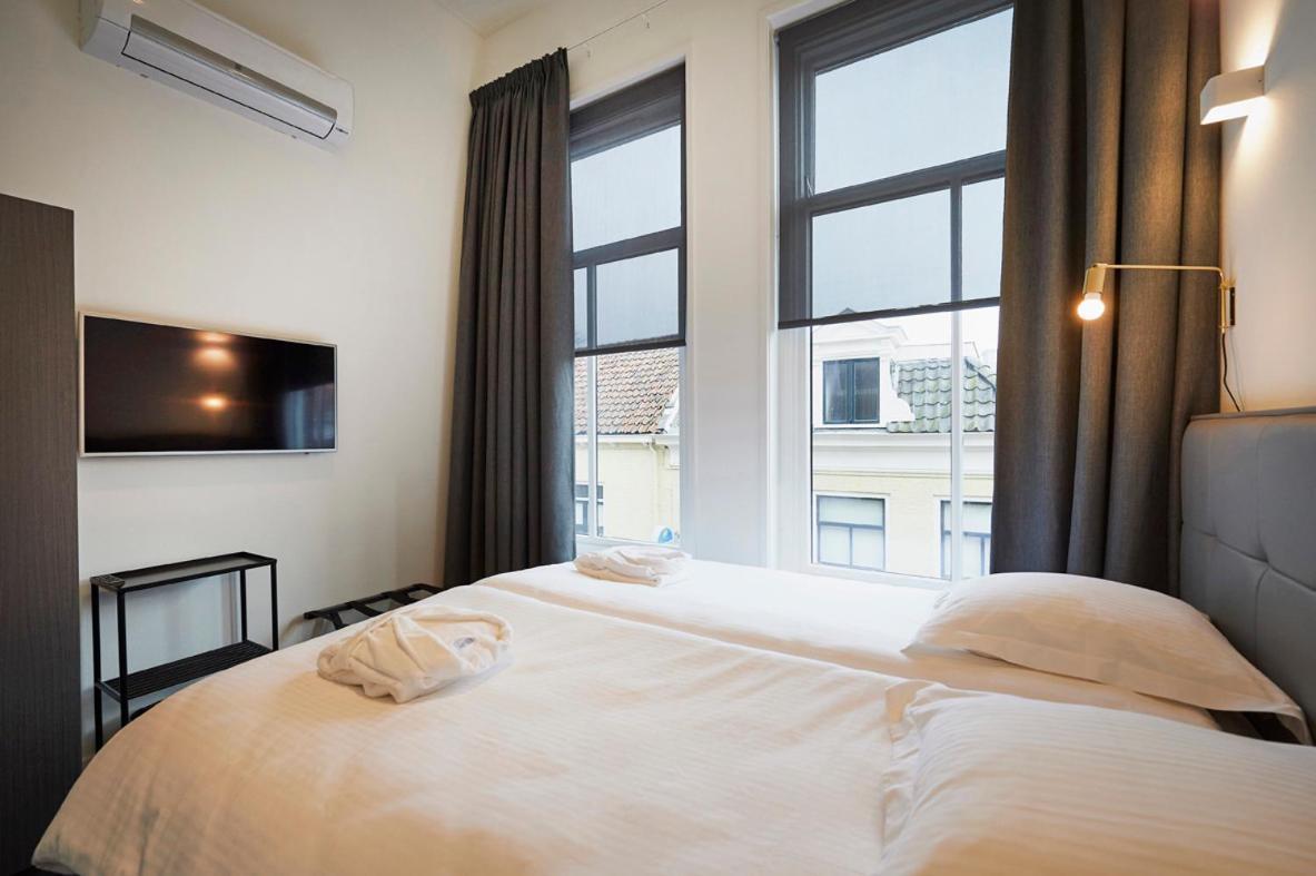 "De Bank" - Hotel Apartments Harlingen Extérieur photo