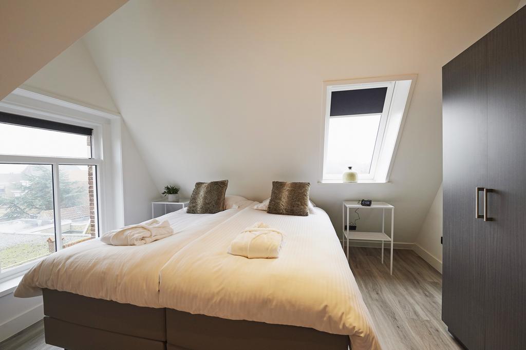 "De Bank" - Hotel Apartments Harlingen Extérieur photo